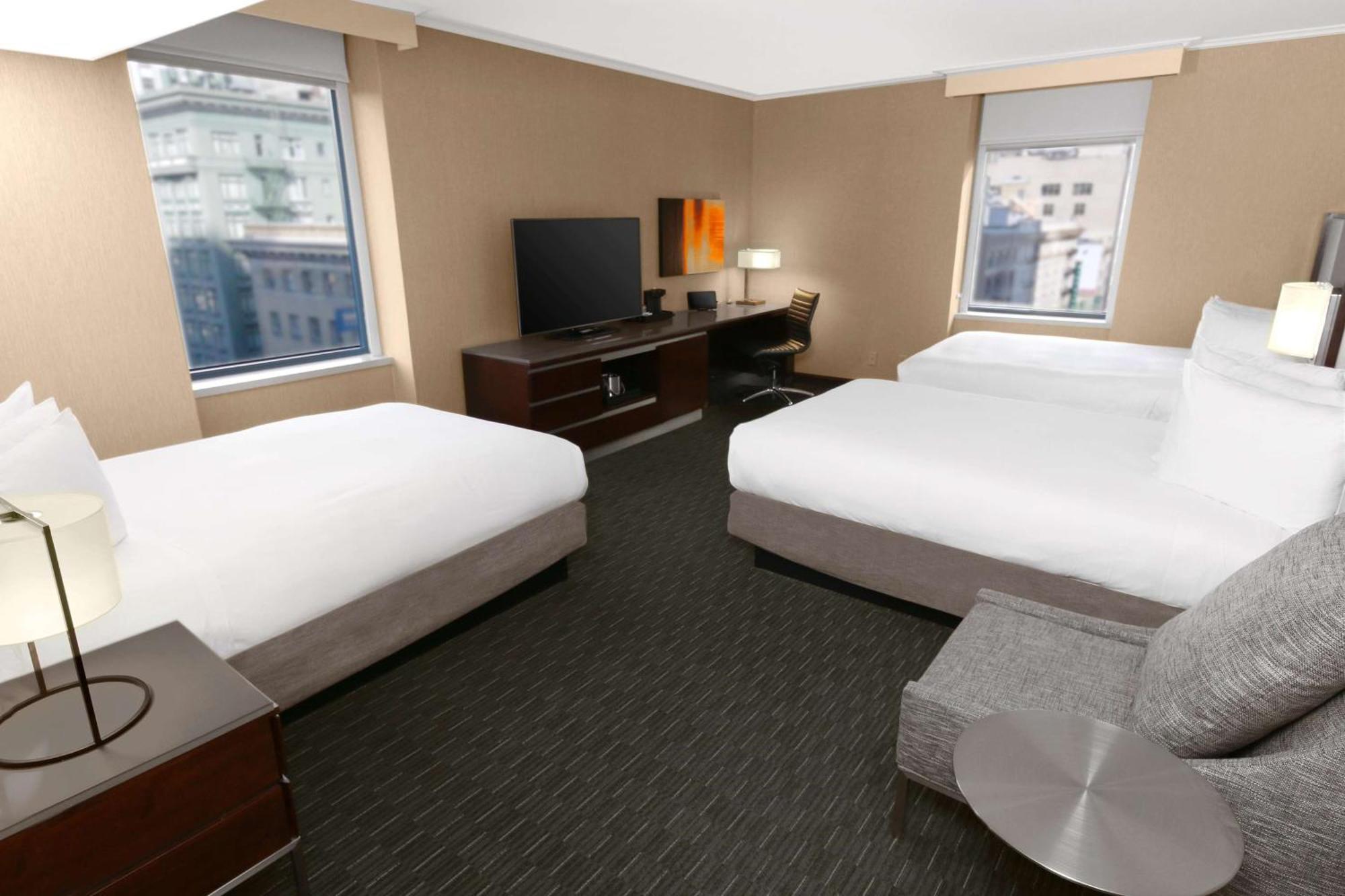 Hilton Union Square 4*